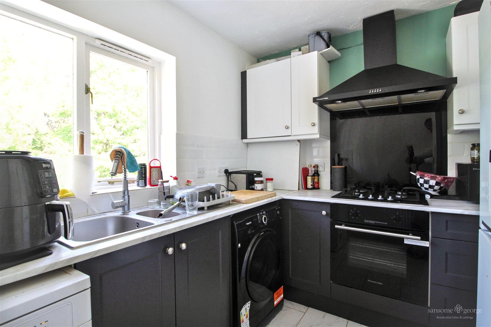 Armour Hill, Tilehurst, Reading